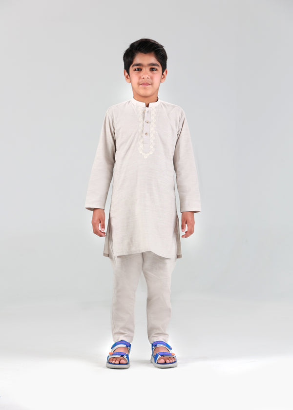 BOY EMB SUIT (SKIN)